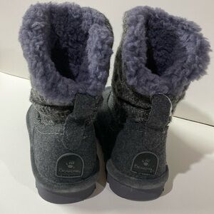 Bearpaw boots NWOT